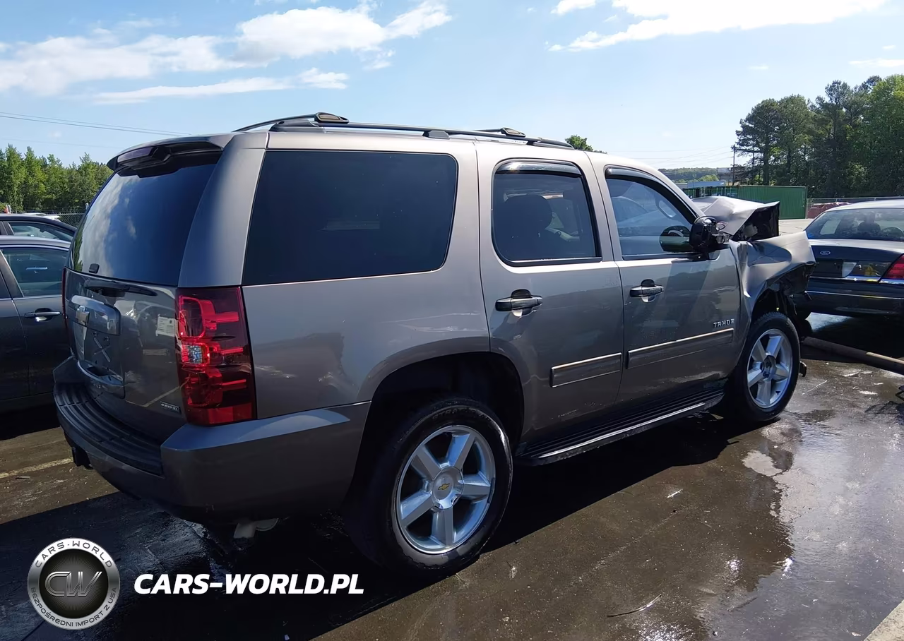 2011 Chevrolet Tahoe Ls VIN:1GNSCAE0XBR381344 - 4