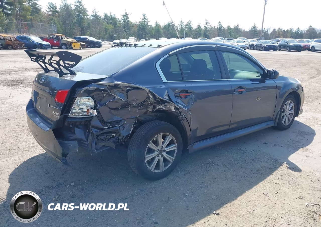 2010 Subaru Legacy 2.5I Premium VIN:4S3BMBG67A3231335 - 4