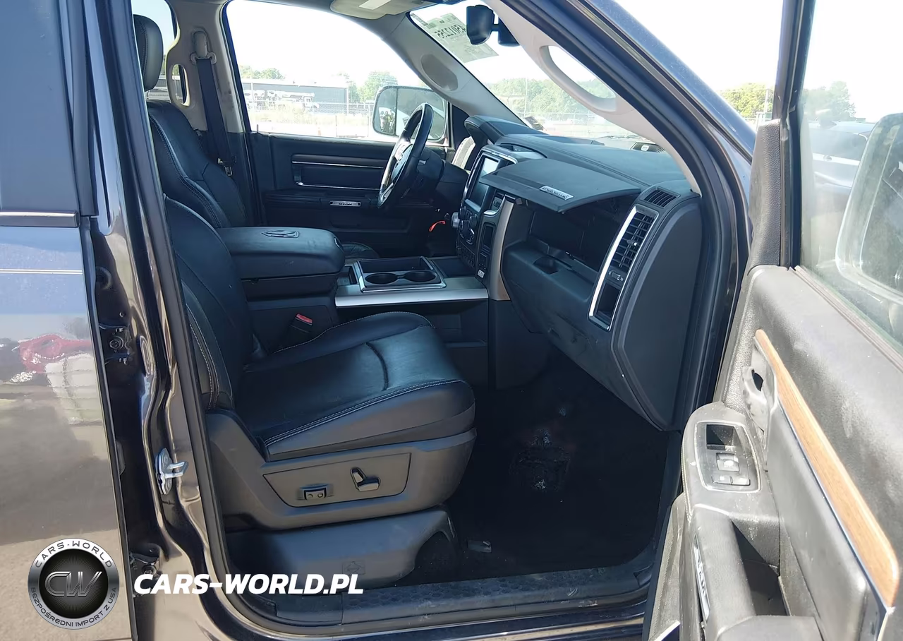 2015 Ram 1500 Laramie VIN:1C6RR7VM6FS544461 - 5