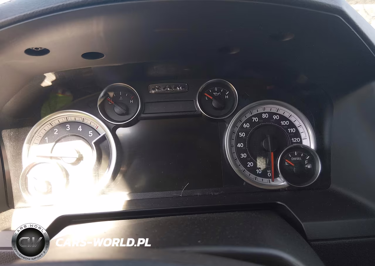 2015 Ram 1500 Laramie VIN:1C6RR7VM6FS544461 - 7