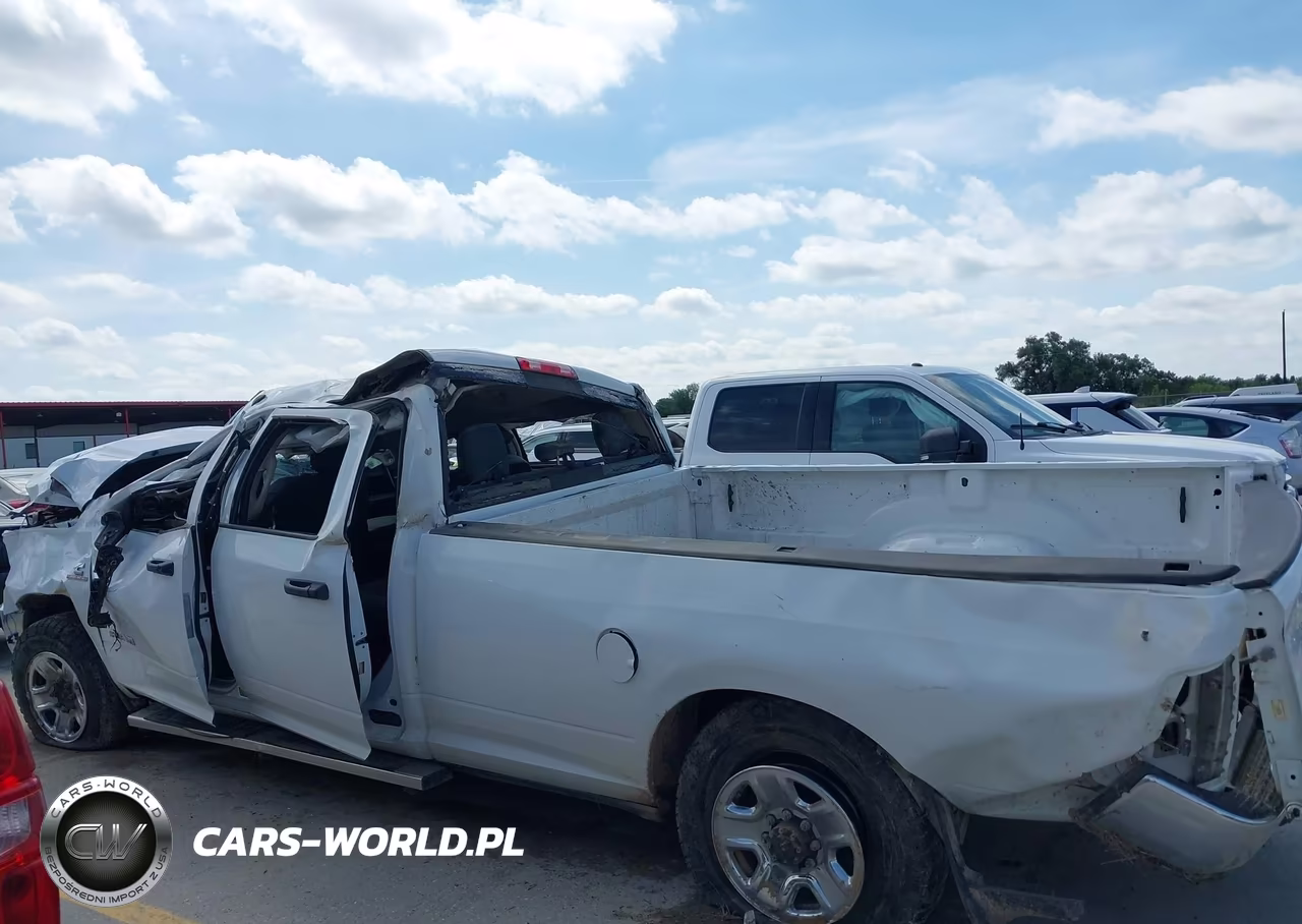 2020 Ram 2500 VIN:3C6UR5HL6LG262860 - 15