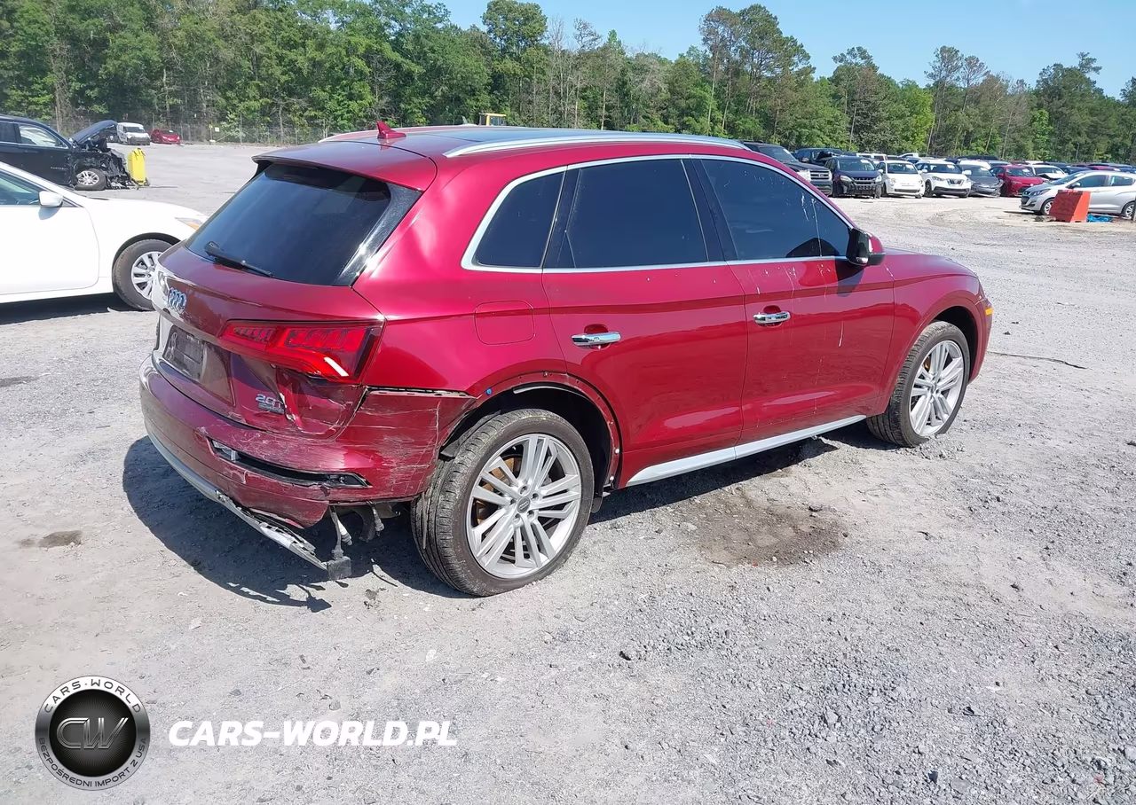 2018 Audi Q5 2.0T Premium VIN:WA1BNAFY5J2098066 - 4