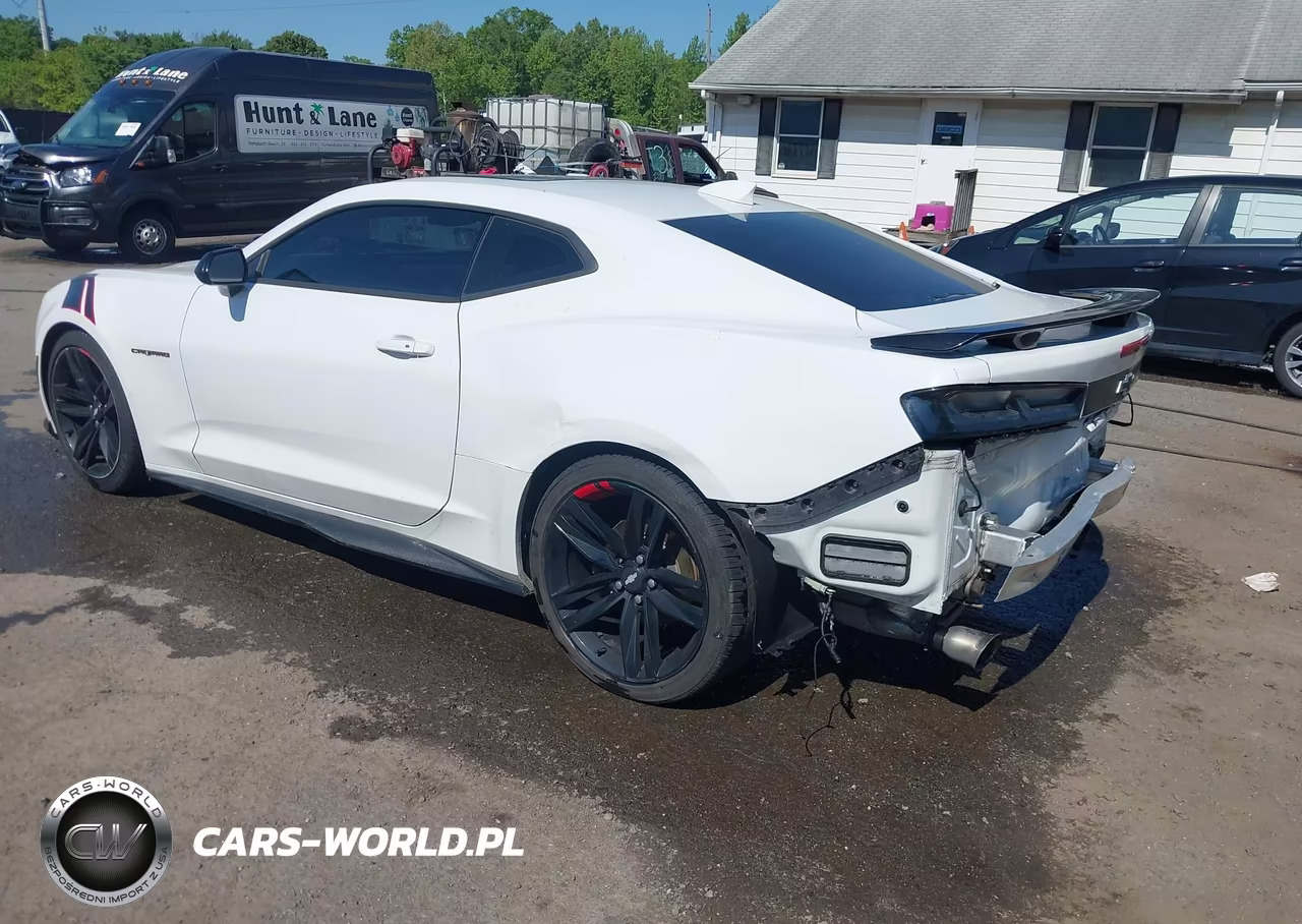 2018 Chevrolet Camaro 1Lt VIN:1G1FB1RX1J0190492 - 3