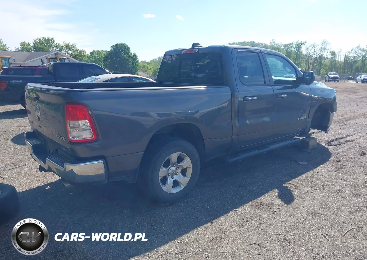 2020 Ram 1500 Big Horn 4X4 6'4 Box VIN:1C6SRFBT4LN392133 - 4