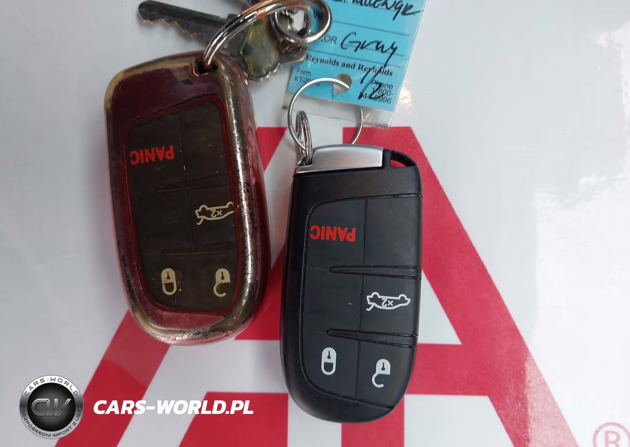 2023 Dodge Challenger Sxt VIN:2C3CDZAG6PH568099 - 11
