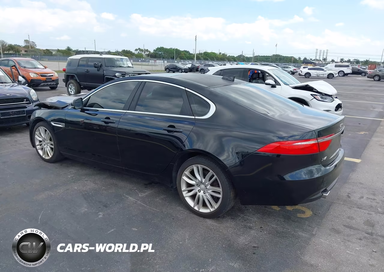 2016 Jaguar Xf 35T Prestige VIN:SAJBE4BV6GCY05957 - 3