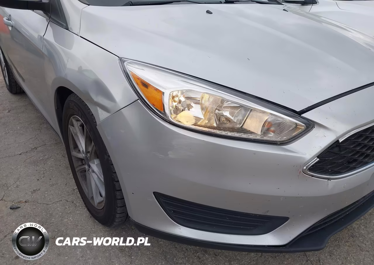 2018 Ford Focus Se VIN:1FADP3K25JL272479 - 6