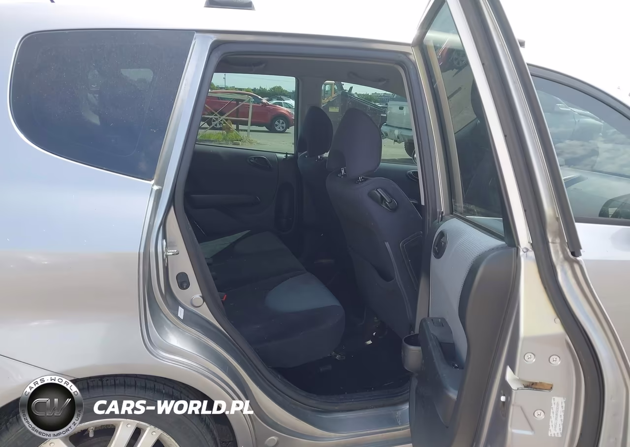2008 Honda Fit Sport VIN:JHMGD38698S030691 - 8