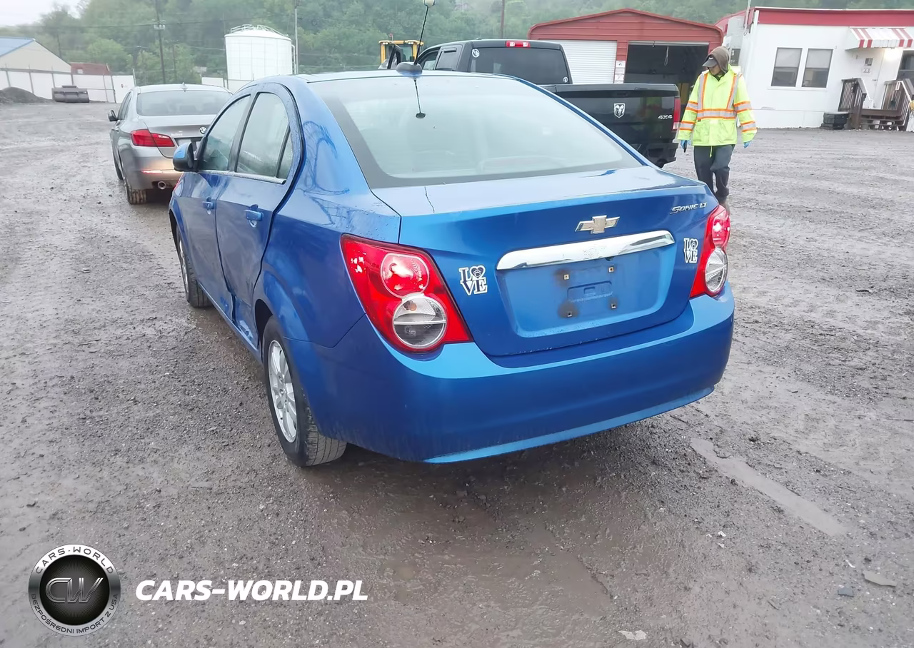 2016 Chevrolet Sonic Lt Auto VIN:1G1JC5SH8G4165818 - 3