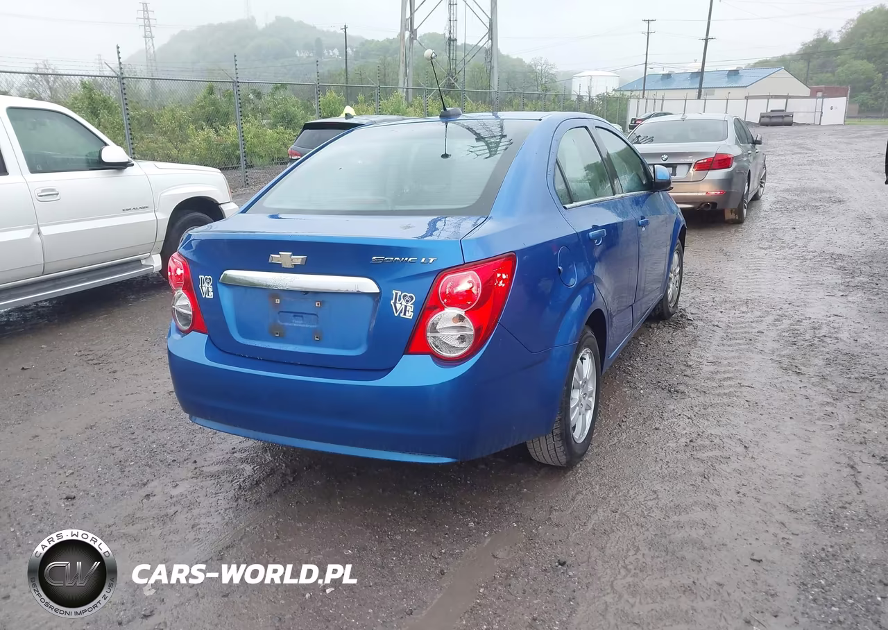 2016 Chevrolet Sonic Lt Auto VIN:1G1JC5SH8G4165818 - 4