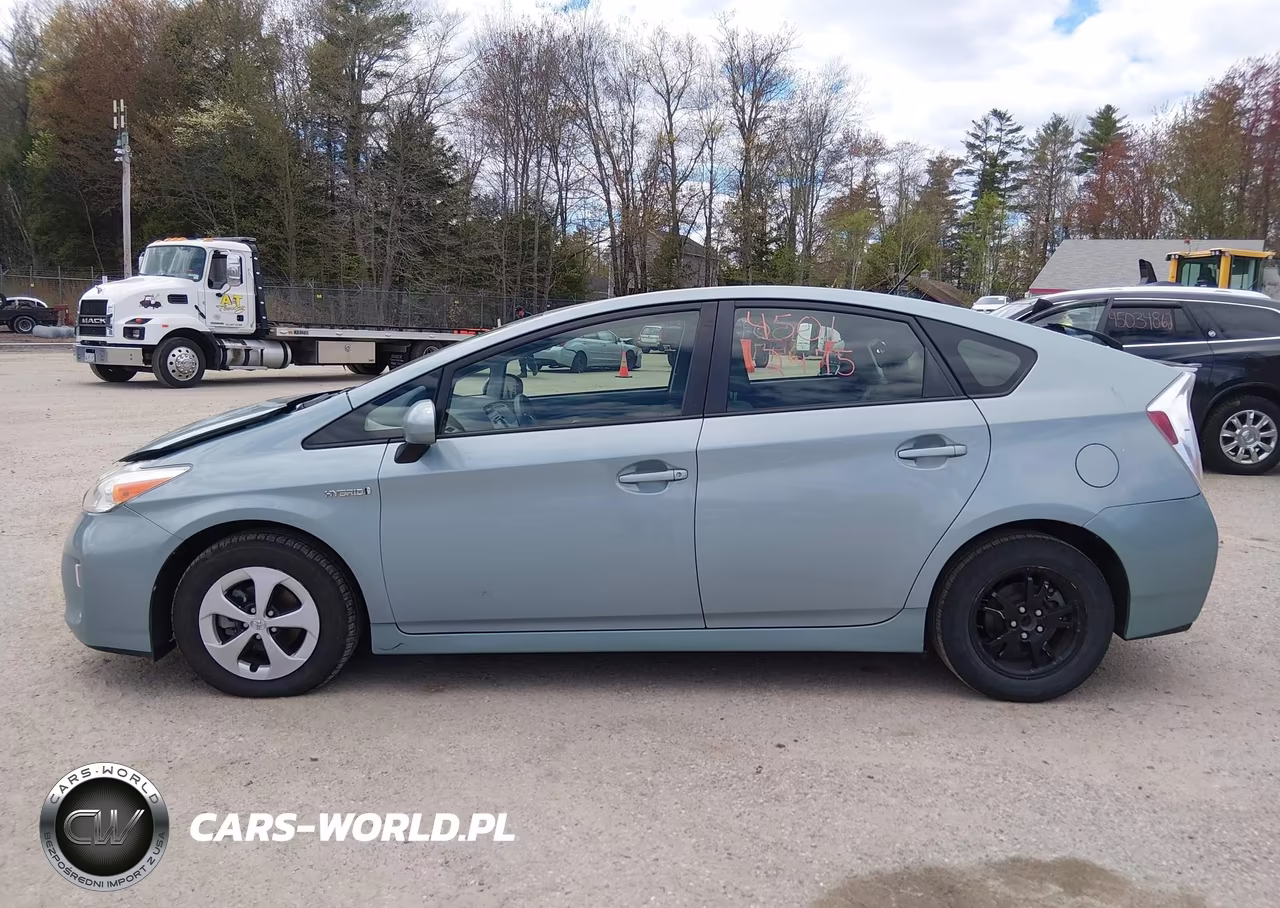2014 Toyota Prius Two VIN:JTDKN3DU1E1834546 - 14