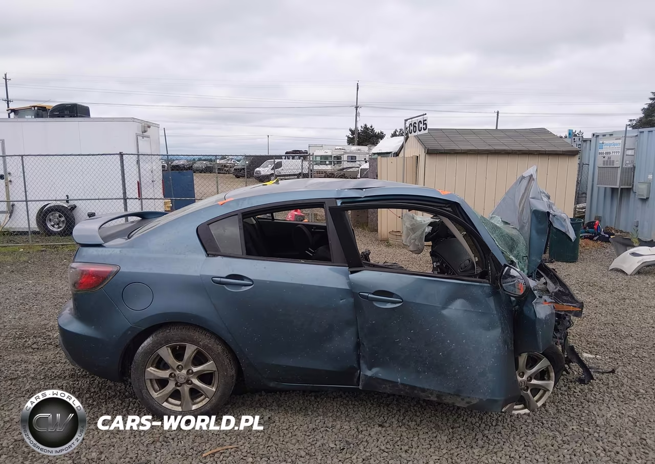 2011 Mazda Mazda3 I Touring VIN:JM1BL1VG8B1484797 - 14