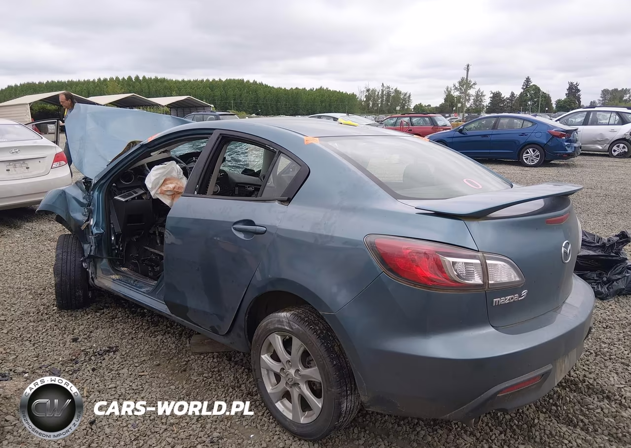 2011 Mazda Mazda3 I Touring VIN:JM1BL1VG8B1484797 - 3