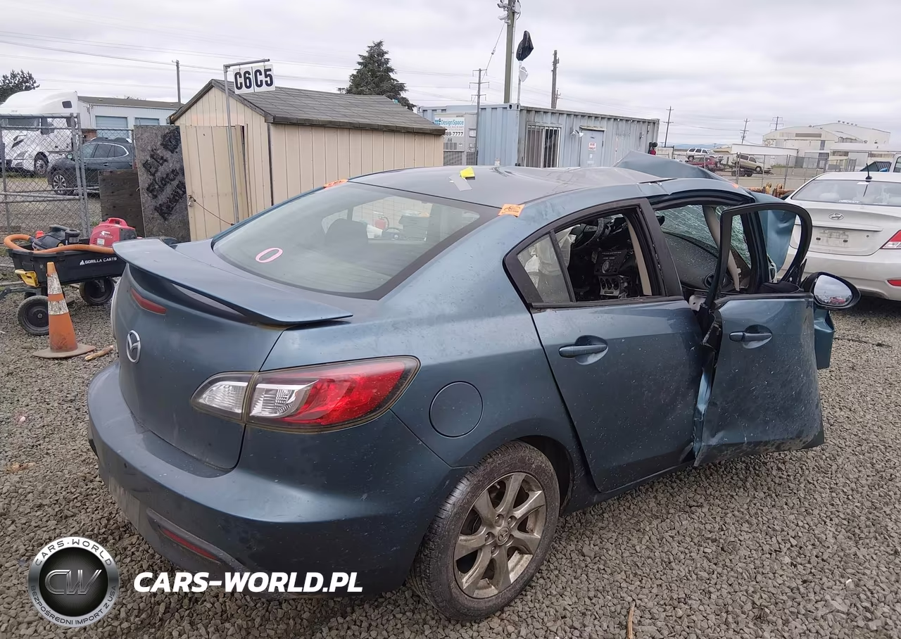 2011 Mazda Mazda3 I Touring VIN:JM1BL1VG8B1484797 - 4