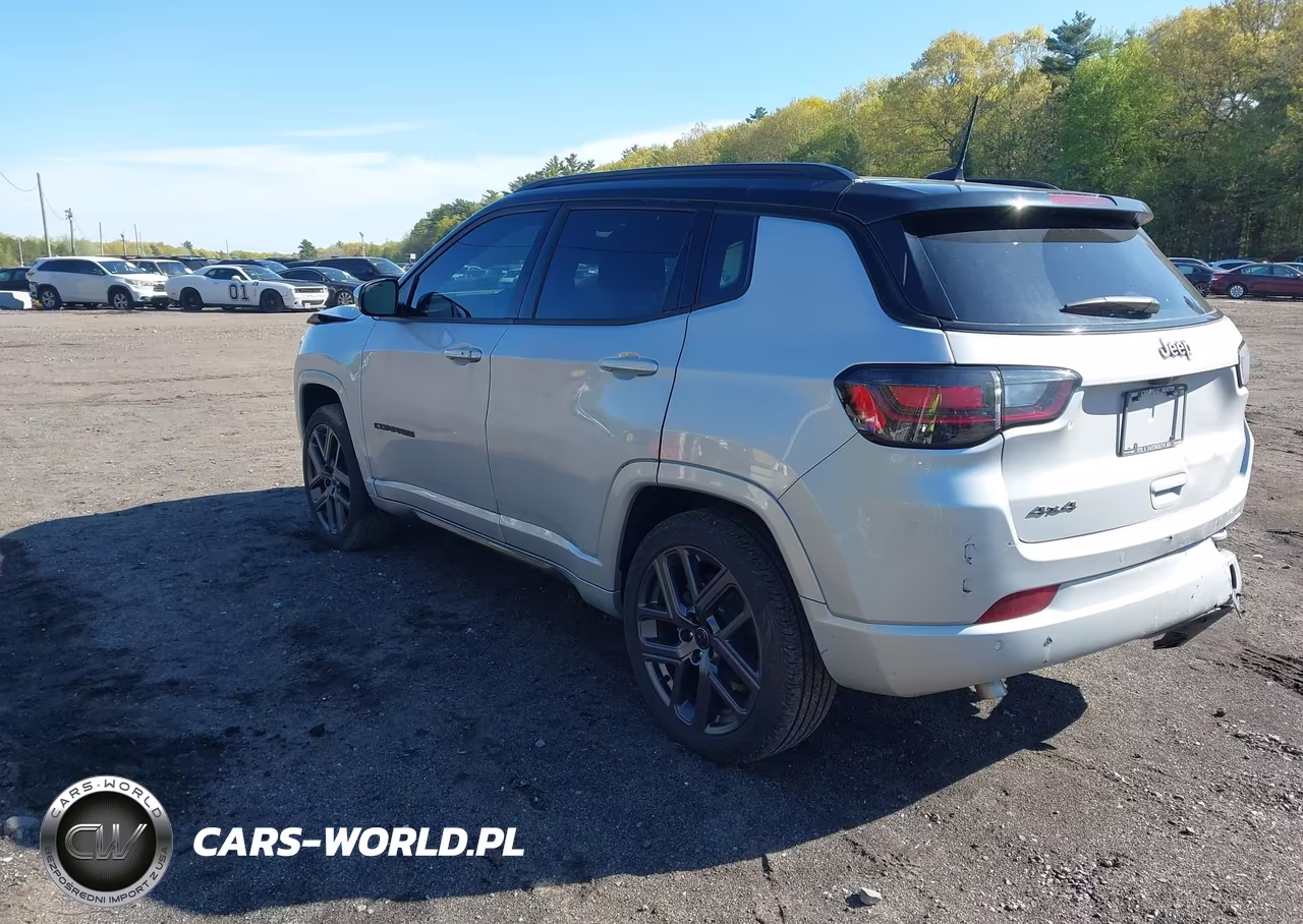 2025 Jeep Compass Limited 4X4 VIN:3C4NJDCN0ST535305 - 3