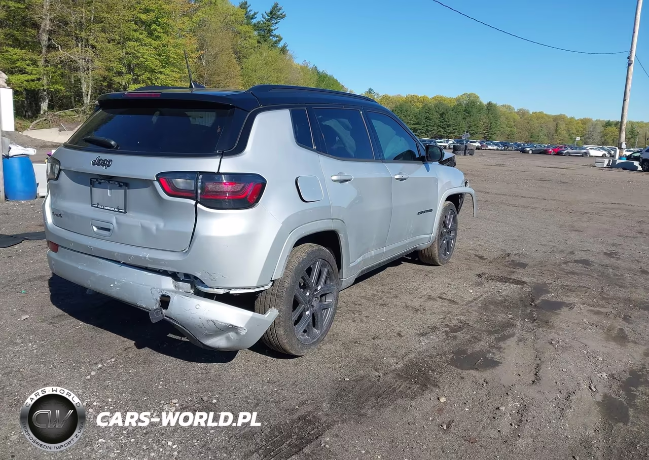 2025 Jeep Compass Limited 4X4 VIN:3C4NJDCN0ST535305 - 4