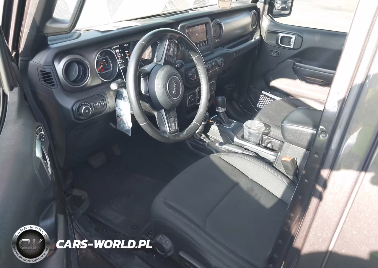 2018 Jeep Wrangler Unlimited Sport S 4X4 VIN:1C4HJXDN1JW201905 - 18