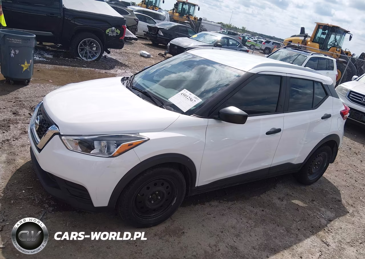 2019 Nissan Kicks S VIN:3N1CP5CU8KL562547 - 14