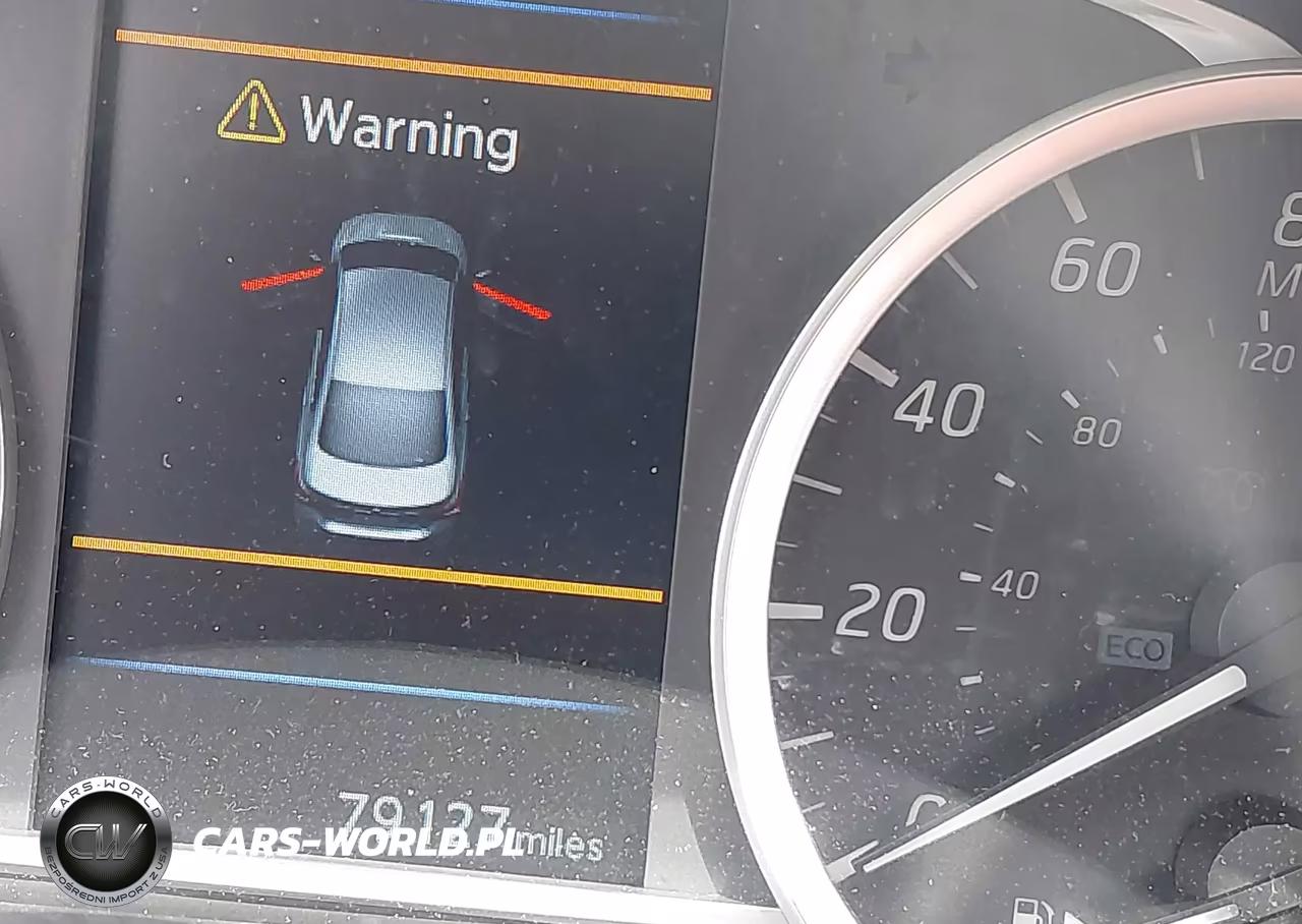 2019 Nissan Sentra Sr VIN:3N1AB7AP4KY307668 - 16