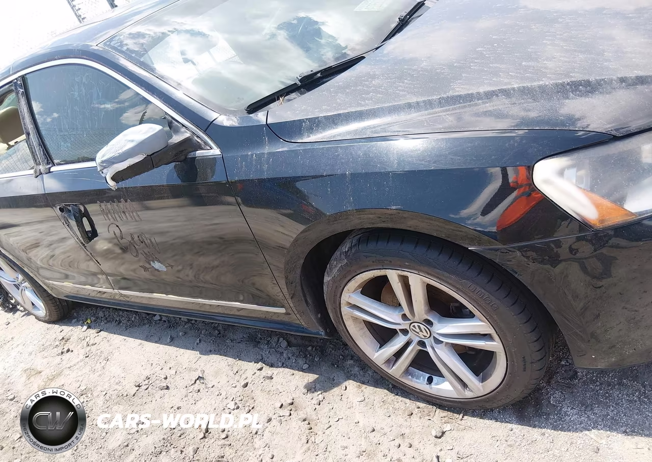 2015 Volkswagen Passat 1.8T Sel Premium VIN:1VWCS7A38FC023944 - 17