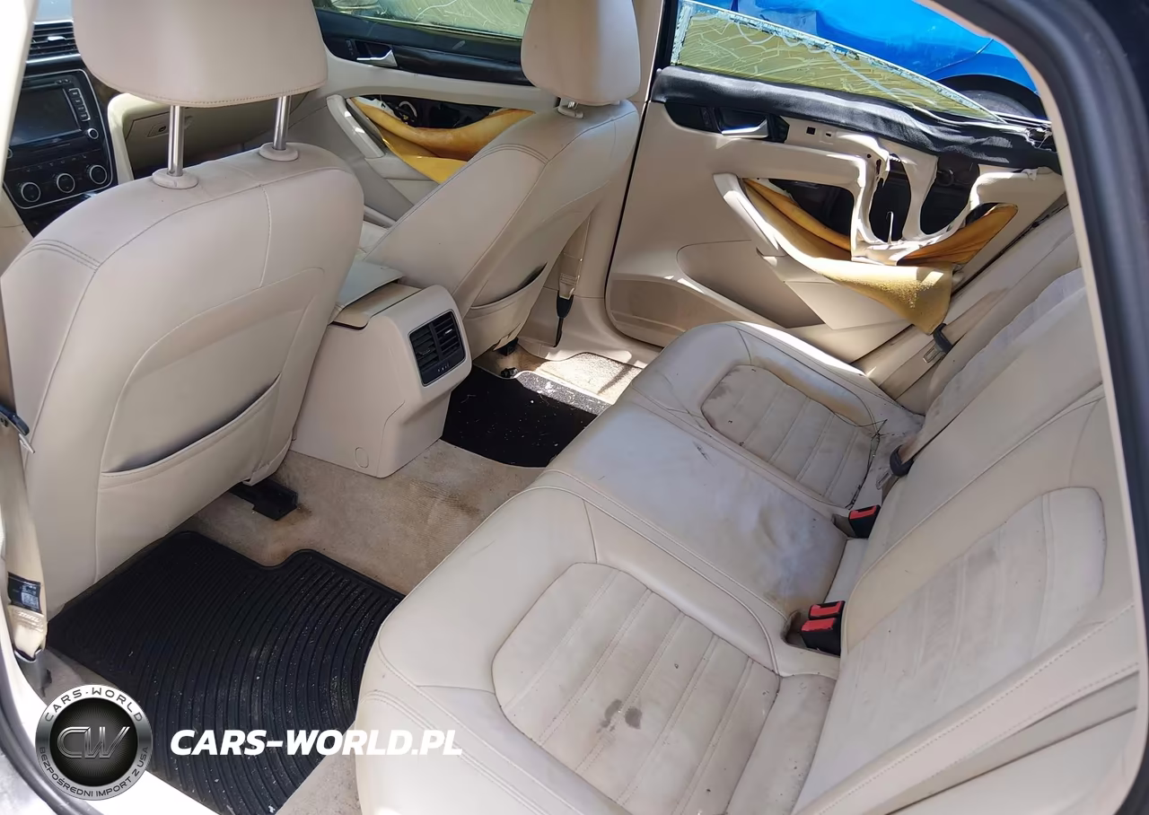 2015 Volkswagen Passat 1.8T Sel Premium VIN:1VWCS7A38FC023944 - 8