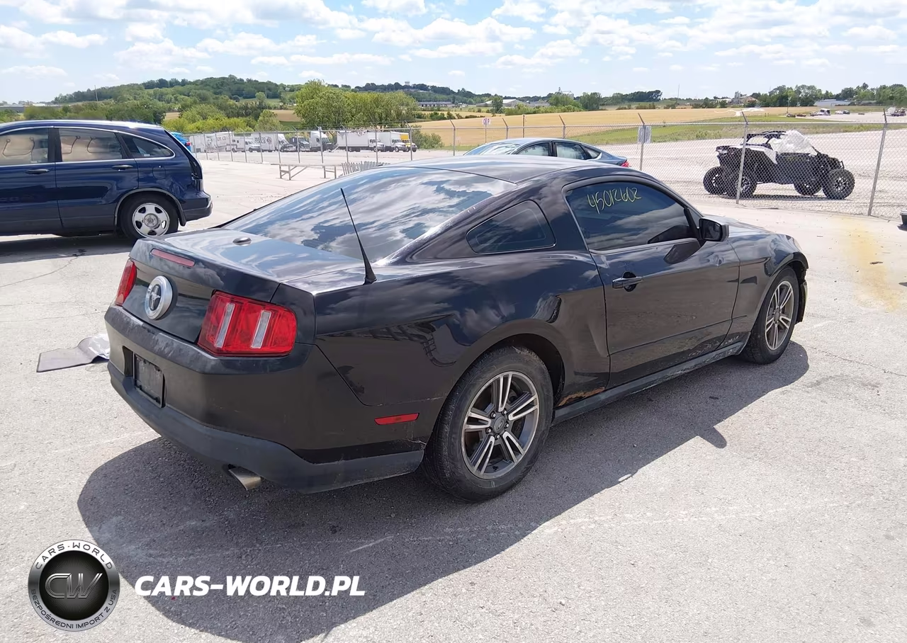 2012 Ford Mustang V6 Premium VIN:1ZVBP8AM1C5207232 - 4