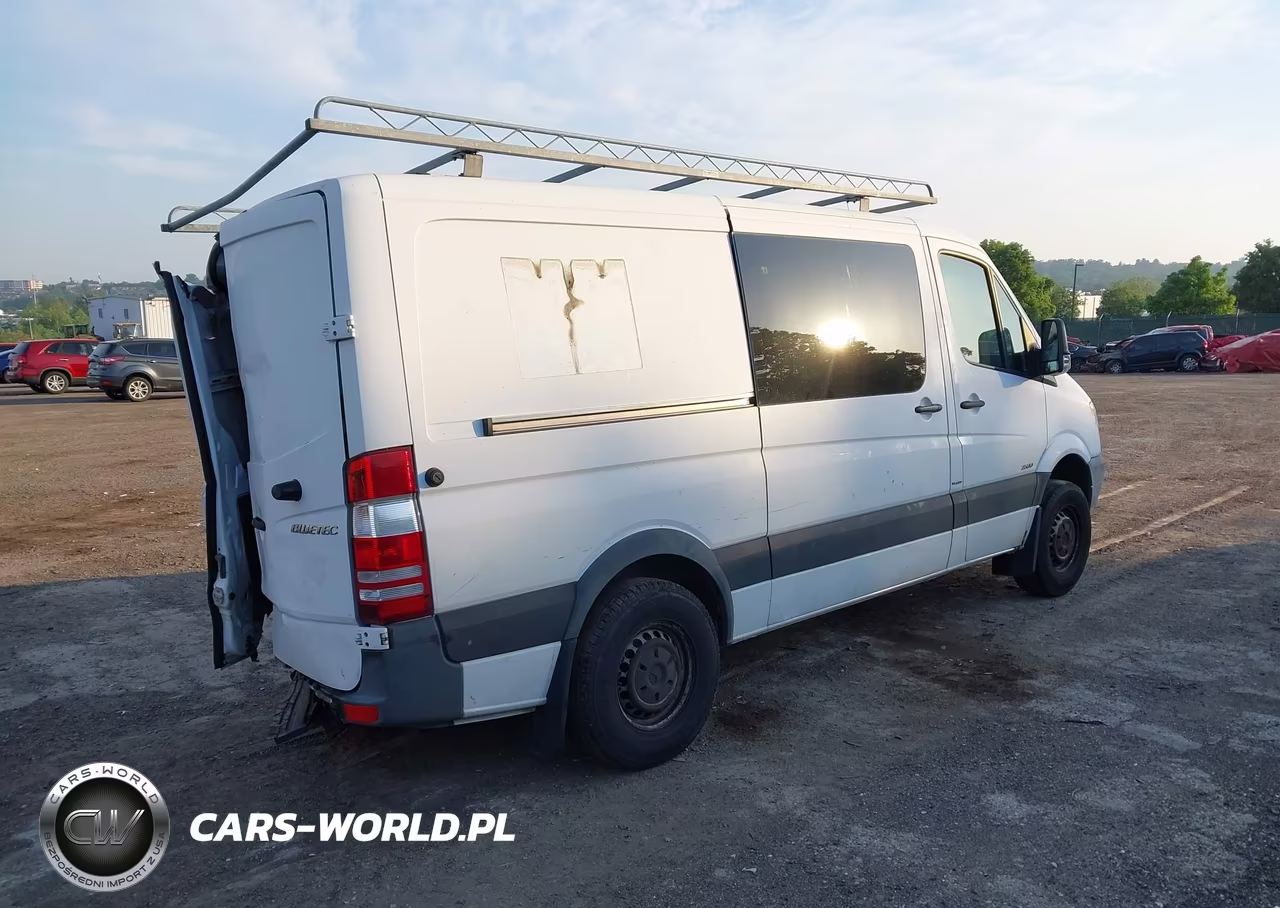 2012 Mercedes-Benz Sprinter 2500 Normal Roof VIN:WD3PE7CC9C5615016 - 4