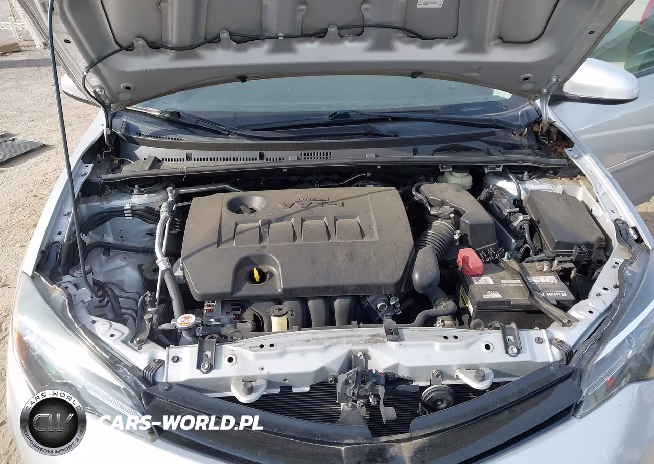 2018 Toyota Corolla Le VIN:5YFBURHE5JP738708 - 10