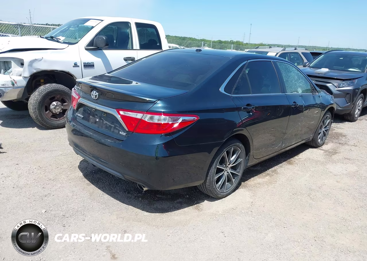 2017 Toyota Camry Xse VIN:4T1BF1FK7HU315416 - 4