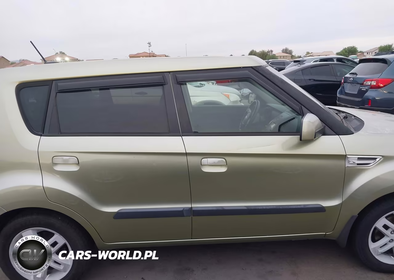 2010 Kia Soul + VIN:KNDJT2A26A7077584 - 14
