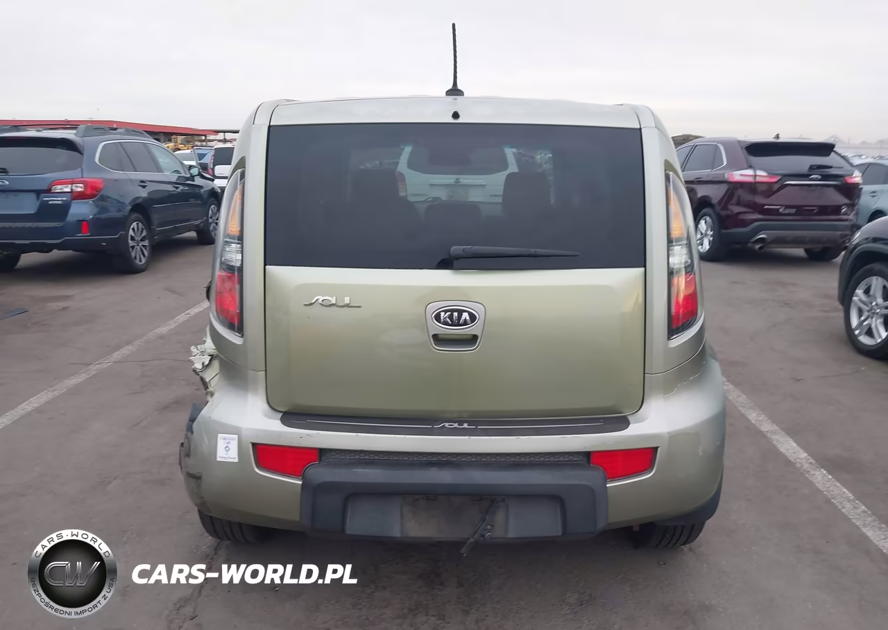 2010 Kia Soul + VIN:KNDJT2A26A7077584 - 17