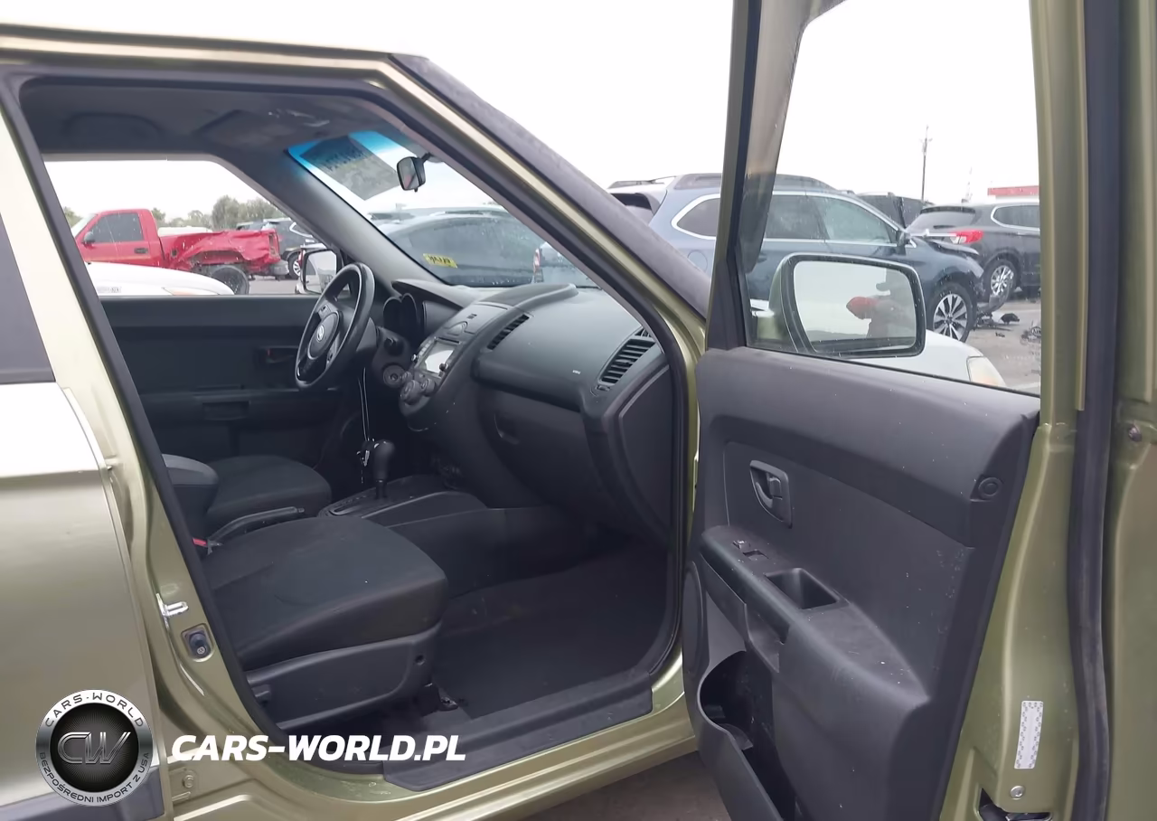 2010 Kia Soul + VIN:KNDJT2A26A7077584 - 5