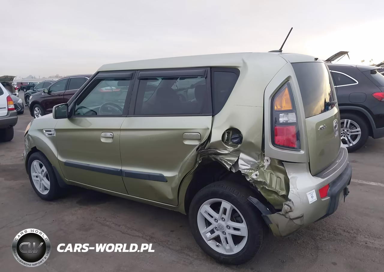 2010 Kia Soul + VIN:KNDJT2A26A7077584 - 6