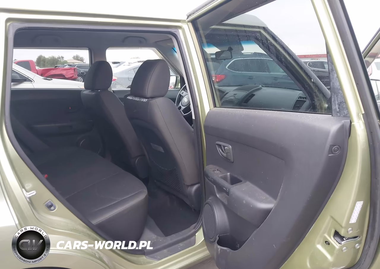 2010 Kia Soul + VIN:KNDJT2A26A7077584 - 8