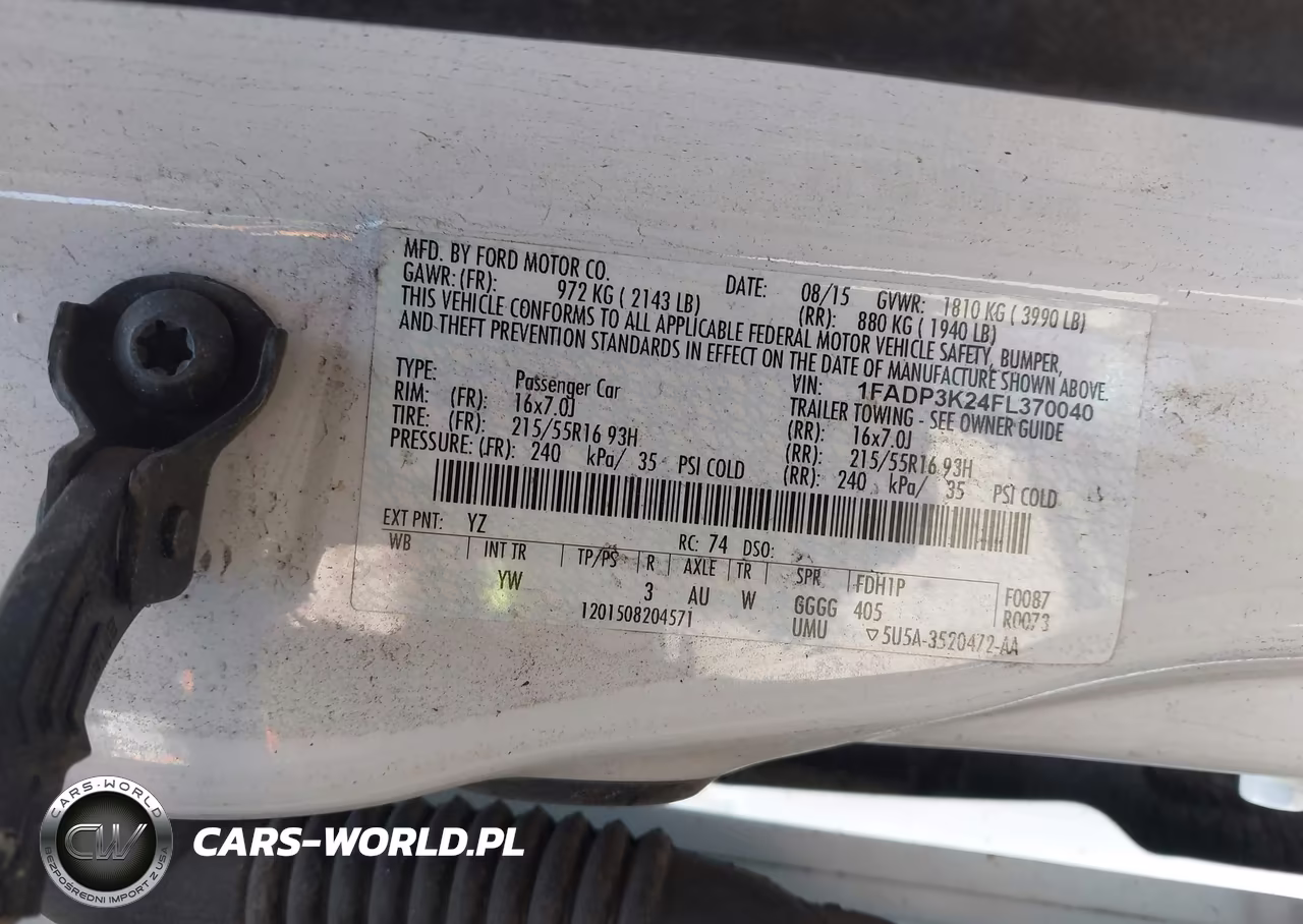 2015 Ford Focus Se VIN:1FADP3K24FL370040 - 9