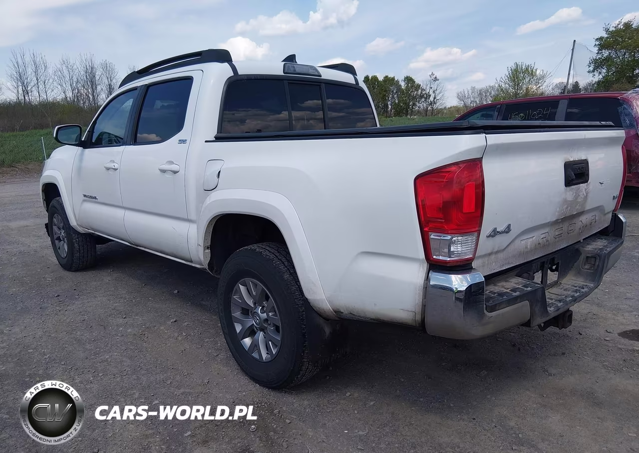 2017 Toyota Tacoma Sr5 V6 VIN:3TMCZ5AN0HM094240 - 3