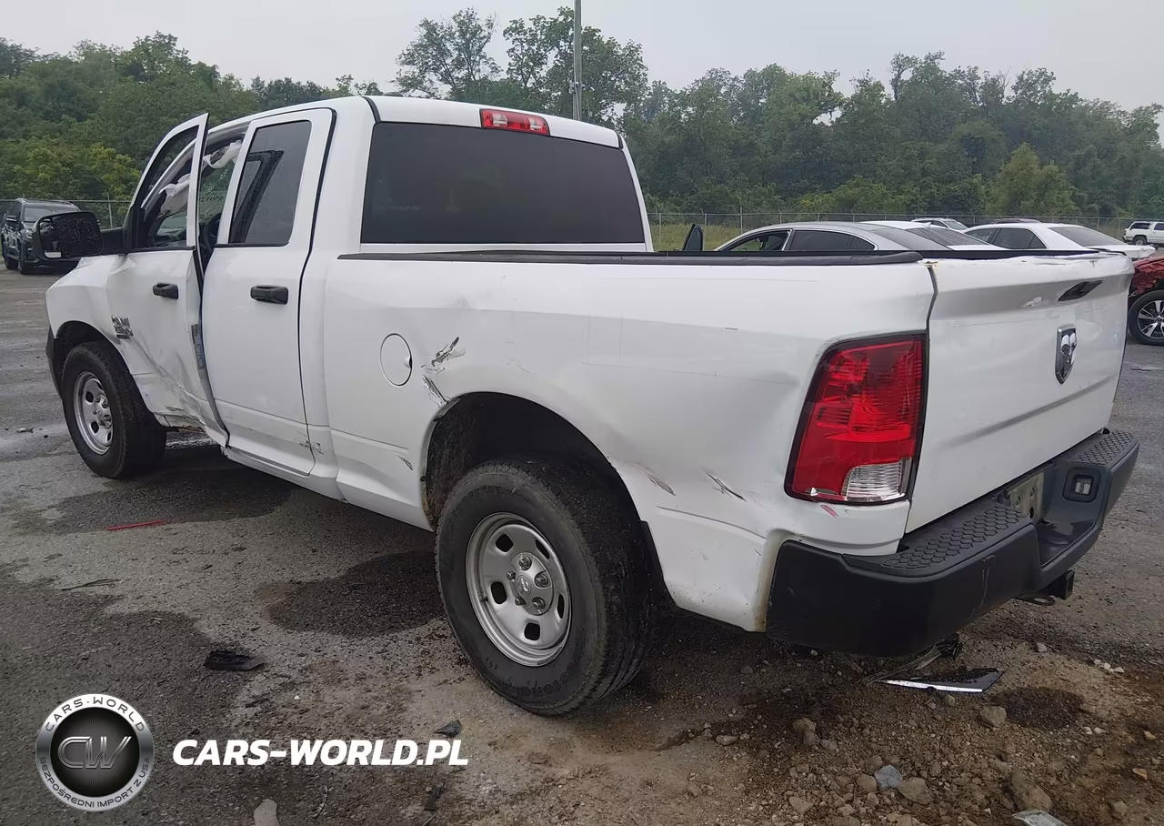 2023 Ram 1500 Classic Tradesman 4X2 6'4 Box VIN:1C6RR6FG9PS592962 - 3