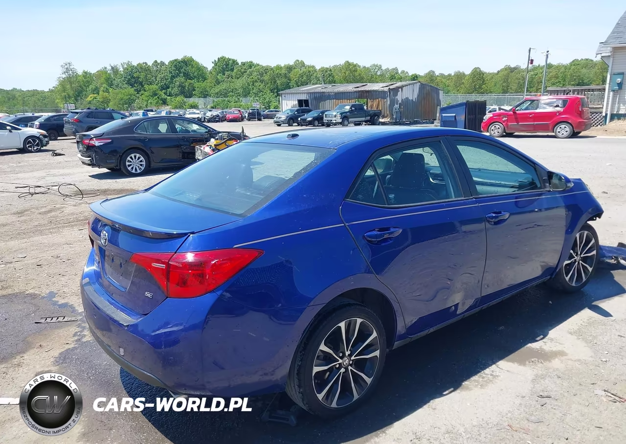 2018 Toyota Corolla Se VIN:2T1BURHE5JC975103 - 4