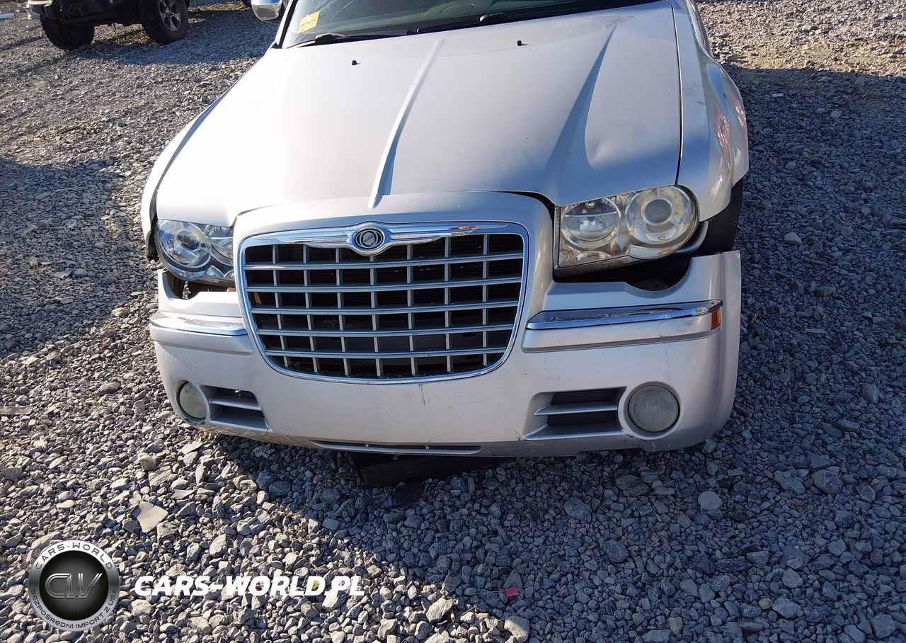 2010 Chrysler 300 Limited VIN:2C3CA3CV5AH135513 - 6