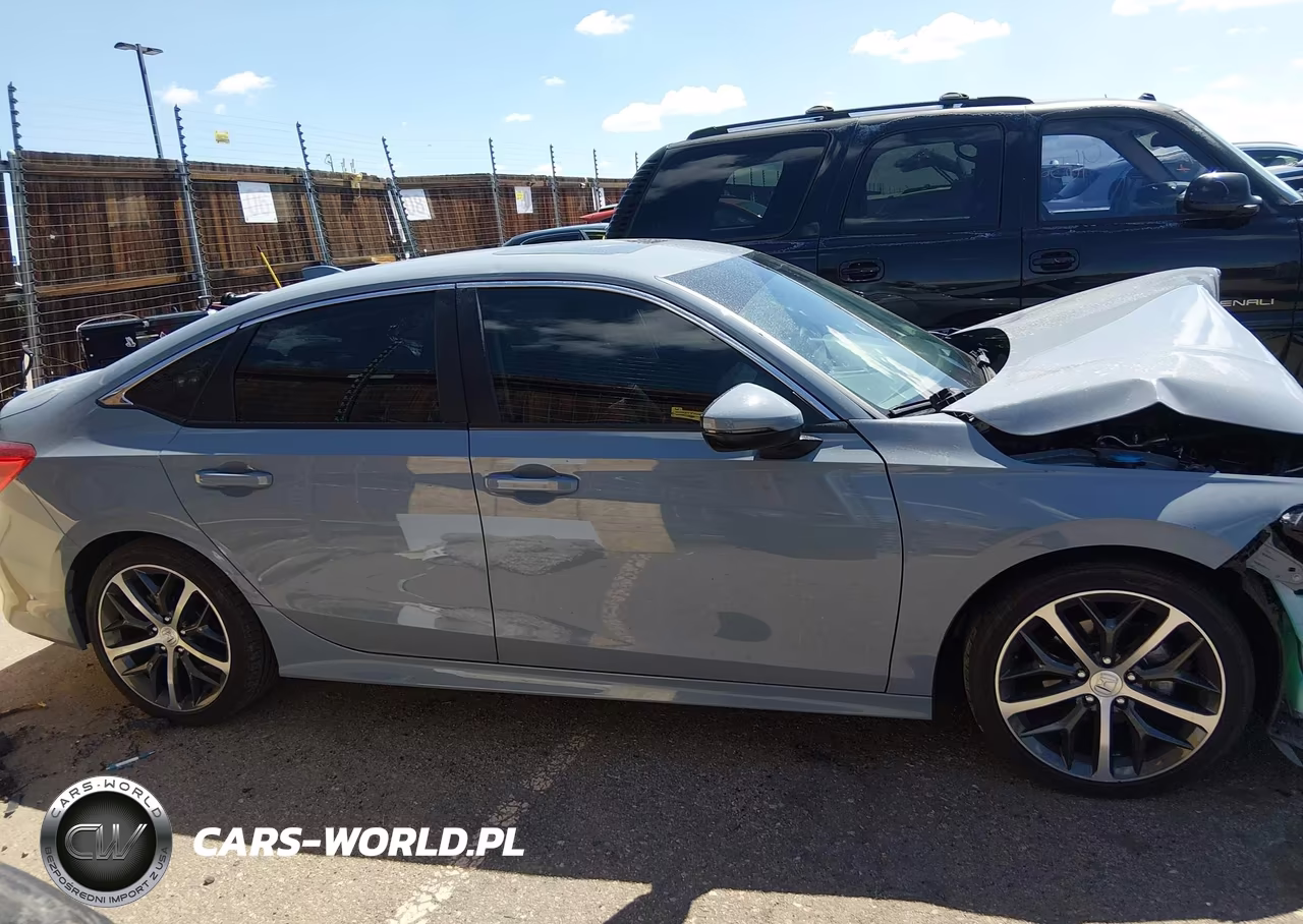2024 Honda Civic Touring VIN:2HGFE1F92RH325251 - 14