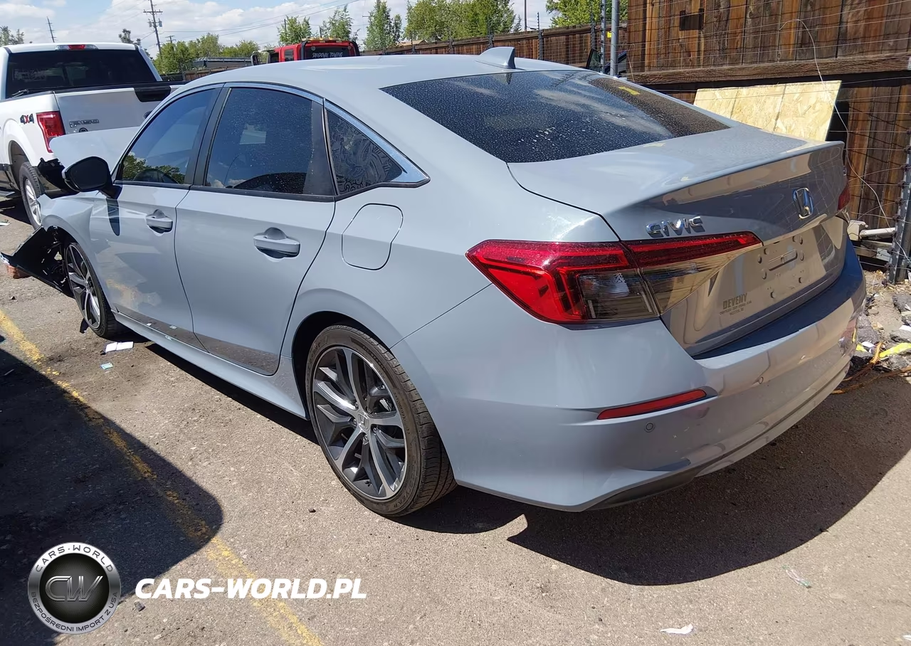 2024 Honda Civic Touring VIN:2HGFE1F92RH325251 - 3