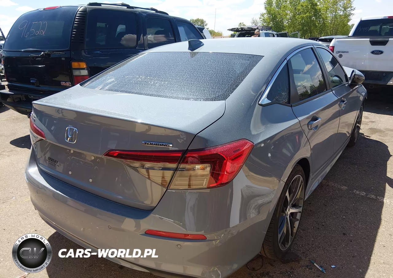 2024 Honda Civic Touring VIN:2HGFE1F92RH325251 - 4