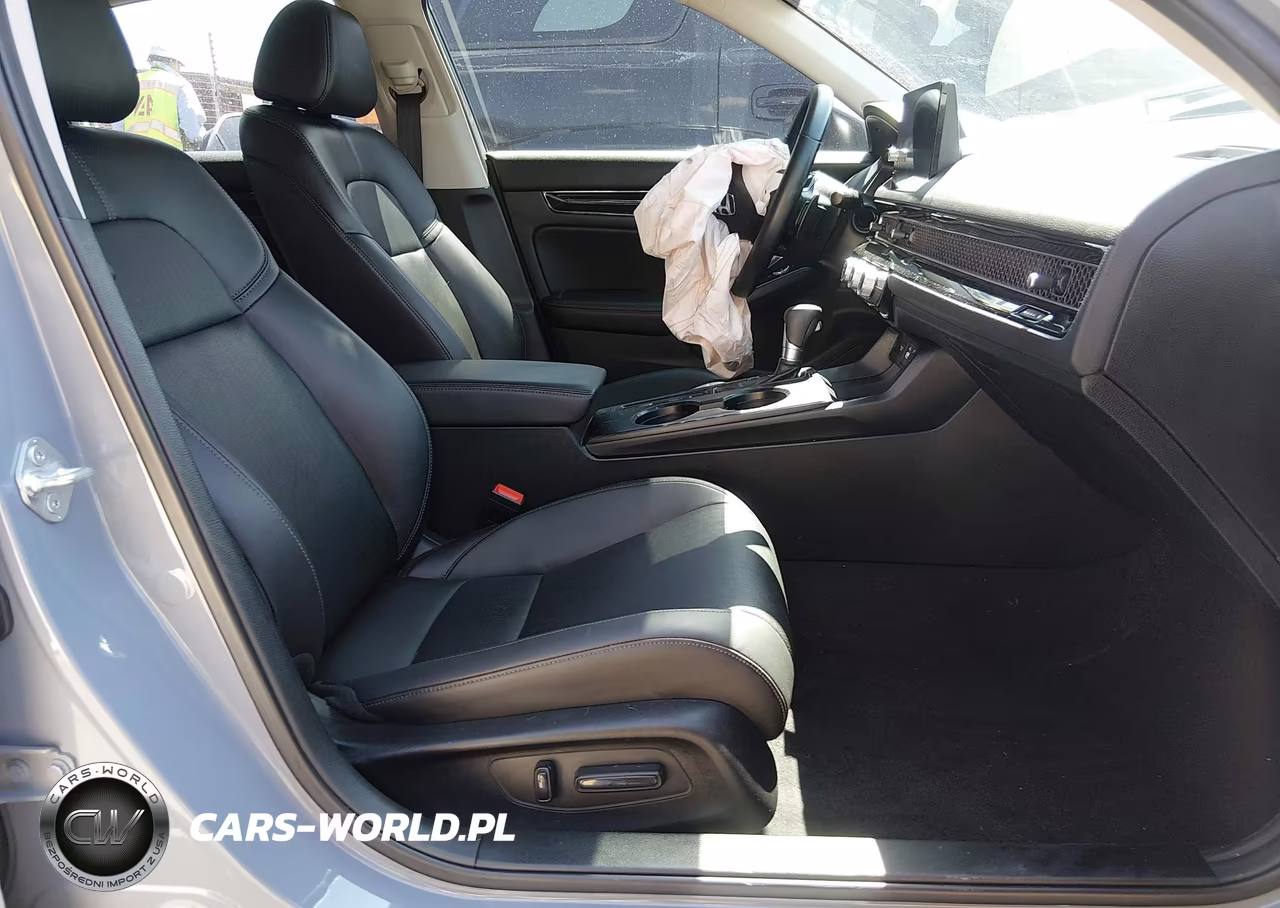 2024 Honda Civic Touring VIN:2HGFE1F92RH325251 - 5
