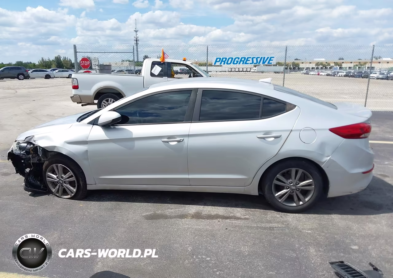2017 Hyundai Elantra Se VIN:5NPD84LF8HH188234 - 14