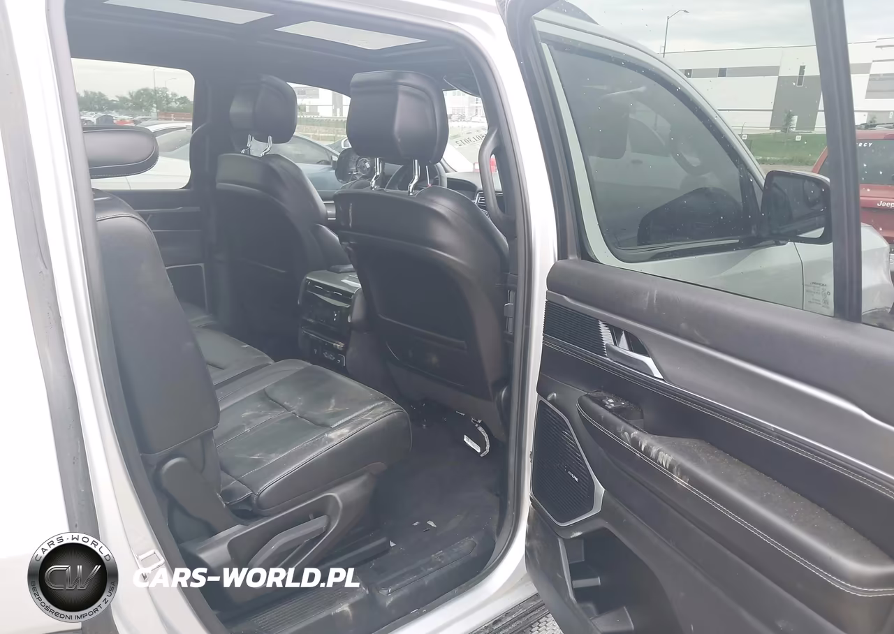 2022 Jeep Wagoneer Series I Obsidian 4X4 VIN:1C4SJVAT2NS222062 - 8