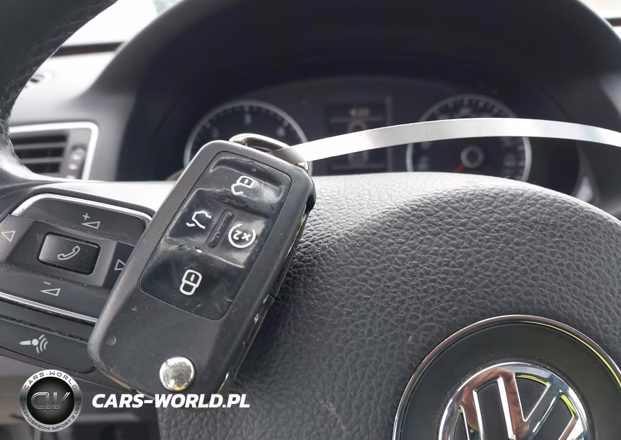 2013 Volkswagen Passat 2.0L Tdi Sel Premium VIN:1VWCN7A39DC052714 - 11