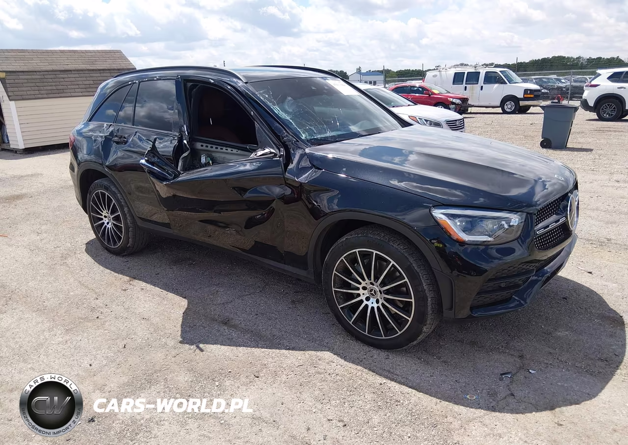 2021 Mercedes-Benz Glc 300 4Matic Suv – zdjęcie 1 z 16