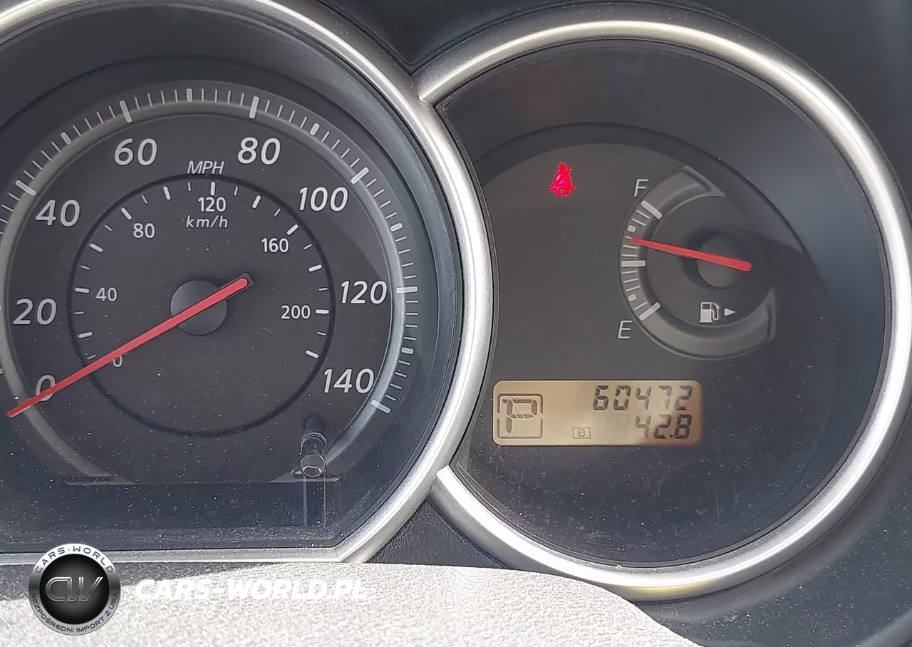 2010 Nissan Versa 1.8S VIN:3N1BC1AP4AL359425 - 15