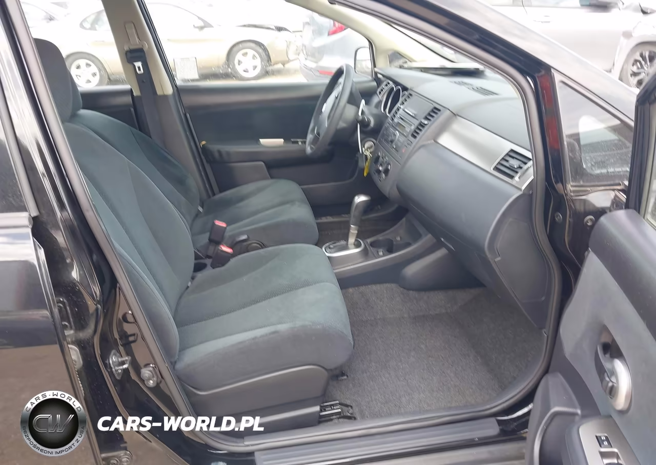 2010 Nissan Versa 1.8S VIN:3N1BC1AP4AL359425 - 5