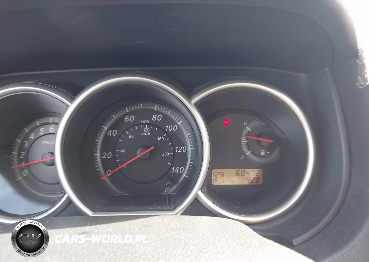2010 Nissan Versa 1.8S VIN:3N1BC1AP4AL359425 - 7